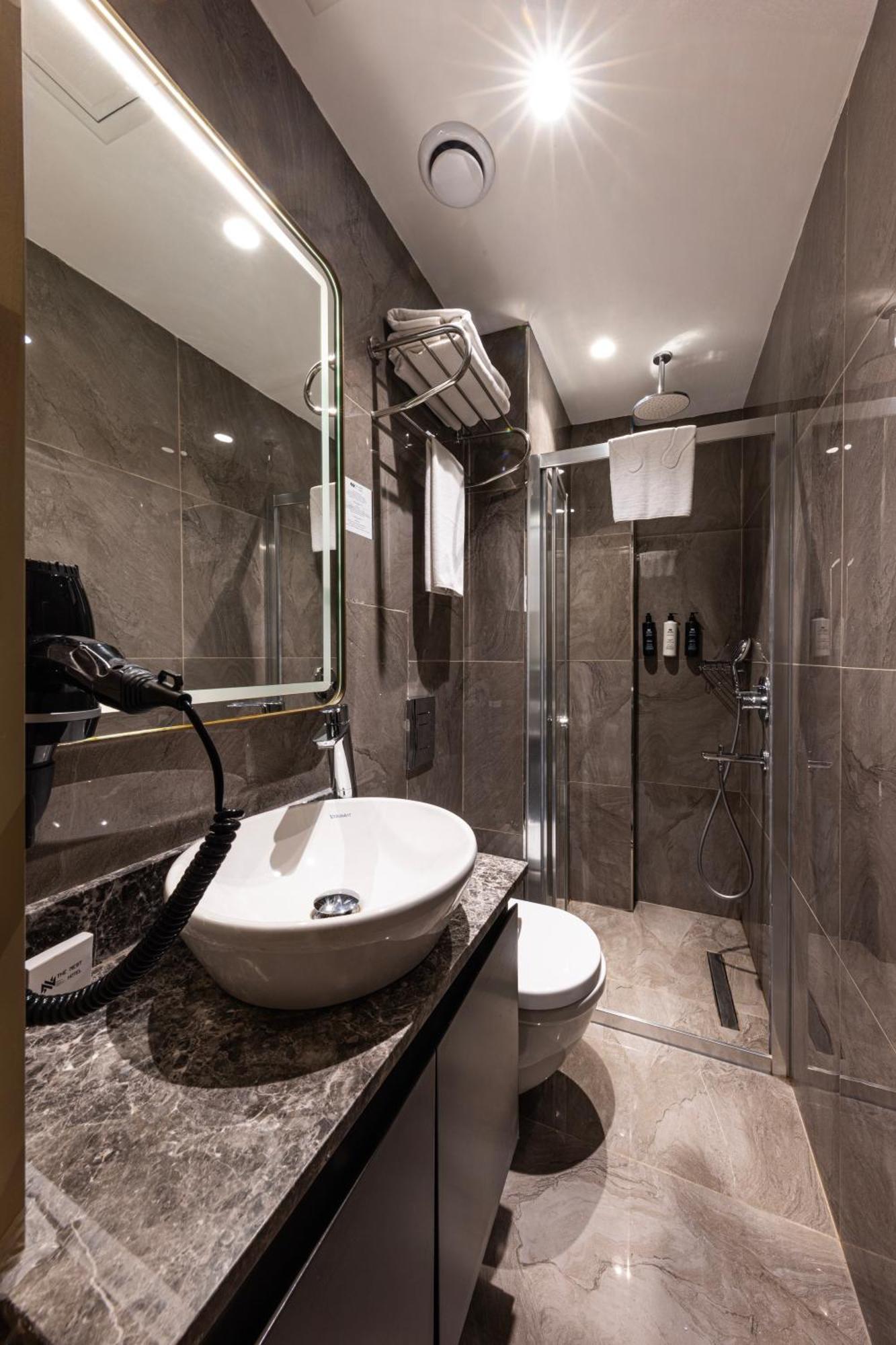 The Nest Hotel Istanbul Bagian luar foto